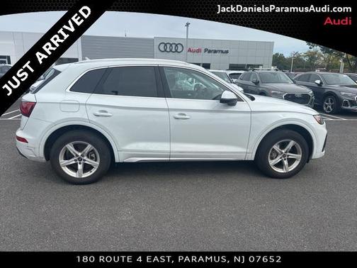 2024 Audi Q5 40 Premium