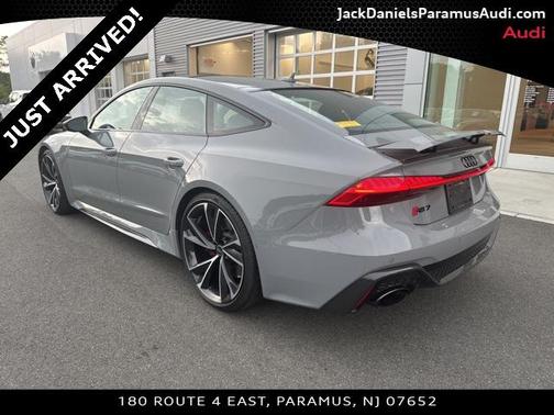 2023 Audi RS 7 4.0T
