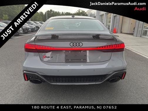 2023 Audi RS 7 4.0T