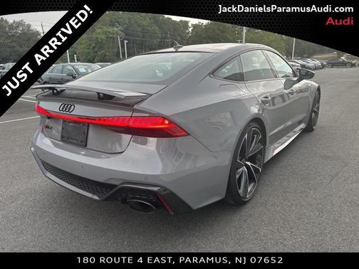 2023 Audi RS 7 4.0T