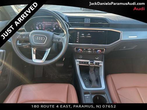 2023 Audi Q3 Premium 45 TFSI S line quattro Tiptronic