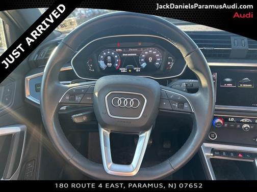 2023 Audi Q3 Premium 45 TFSI S line quattro Tiptronic