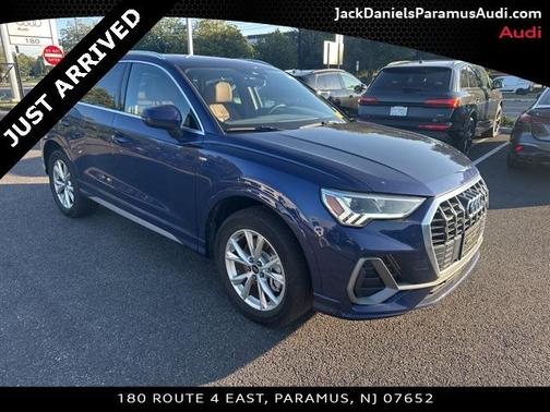 2023 Audi Q3 Premium 45 TFSI S line quattro Tiptronic