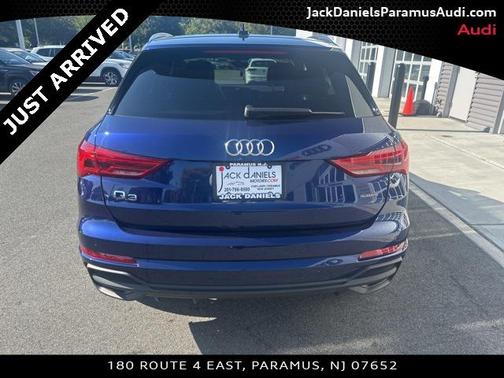 2023 Audi Q3 Premium 45 TFSI S line quattro Tiptronic