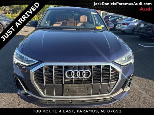 2023 Audi Q3 Premium 45 TFSI S line quattro Tiptronic