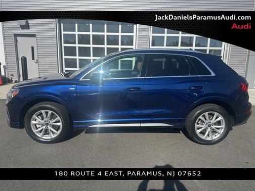 2023 Audi Q3 Premium 45 TFSI S line quattro Tiptronic