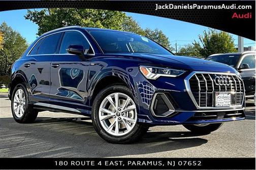 2025 Audi Q3 Premium 45 TFSI S line quattro Tiptronic