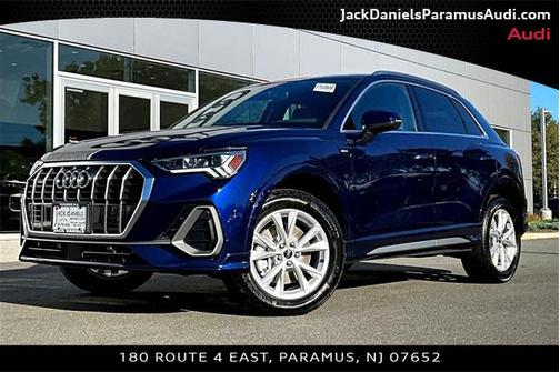 2025 Audi Q3 Premium 45 TFSI S line quattro Tiptronic