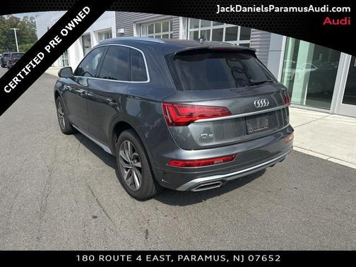 2023 Audi Q5 45 S line Premium