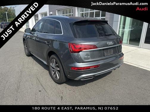 2023 Audi Q5 45 S line Premium