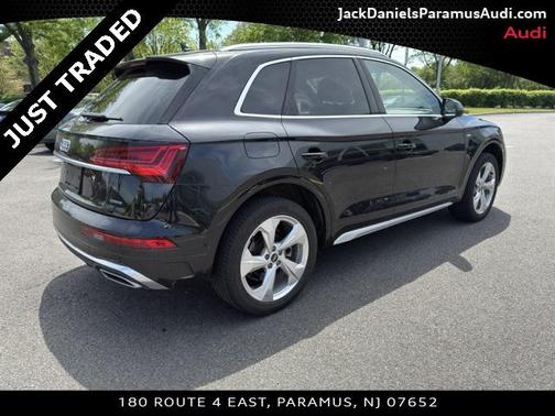 2022 Audi Q5 45 S line Prestige