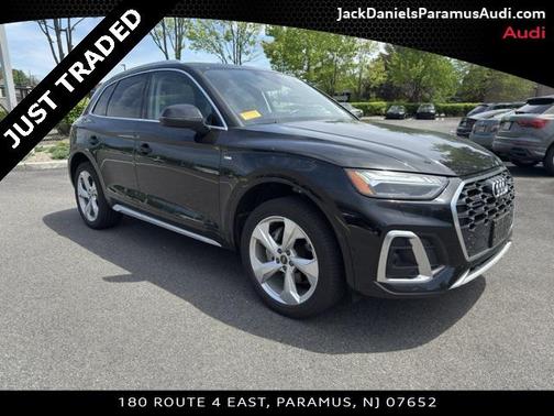 2022 Audi Q5 45 S line Prestige