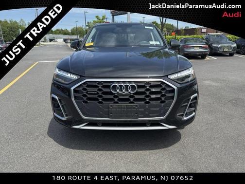 2022 Audi Q5 45 S line Prestige