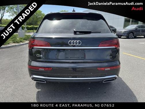 2022 Audi Q5 45 S line Prestige