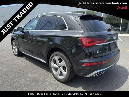 2022 Audi Q5 45 S line Prestige