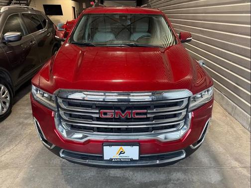 2023 GMC Acadia AWD SLT