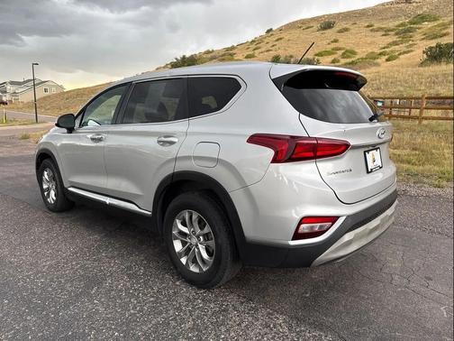 2019 Hyundai SANTA FE SE 2.4
