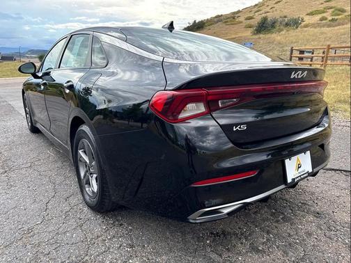 2023 Kia K5 LXS