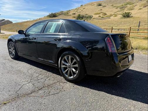 2014 Chrysler 300 S
