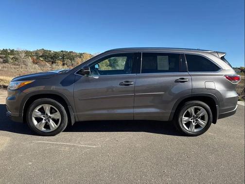 2016 Toyota Highlander Limited