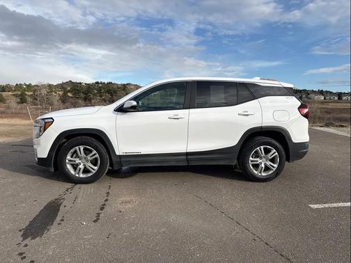 2023 GMC Terrain SLE