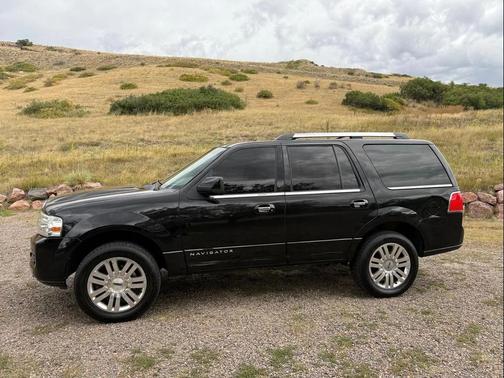 2013 Lincoln Navigator L