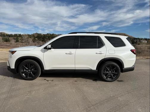 2025 Honda Pilot Touring 8-Passenger