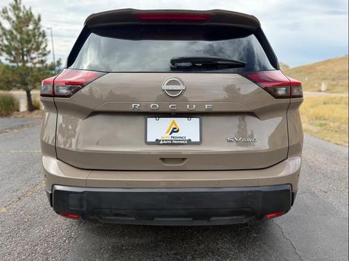 2024 Nissan Rogue SV