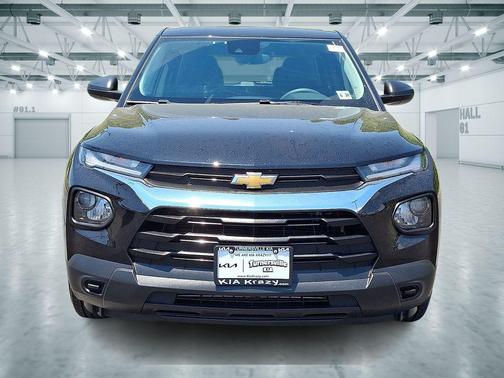 Mosaic Black Metallic 2023 Chevrolet Trailblazer LS