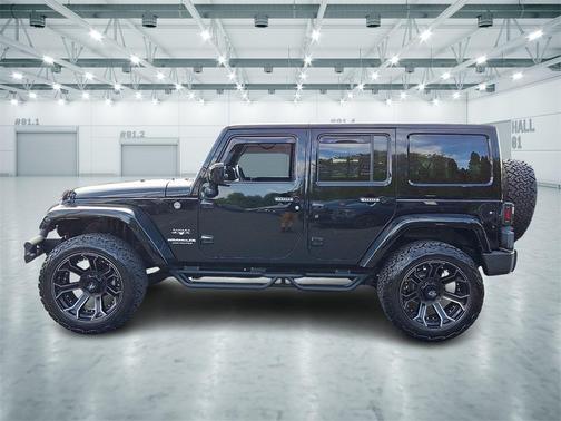 2017 Jeep Wrangler Unlimited Sahara