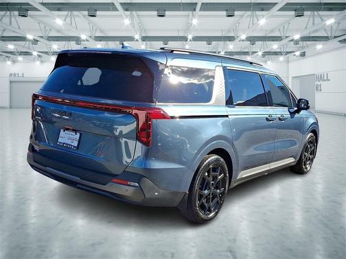 2026 Kia Carnival SX