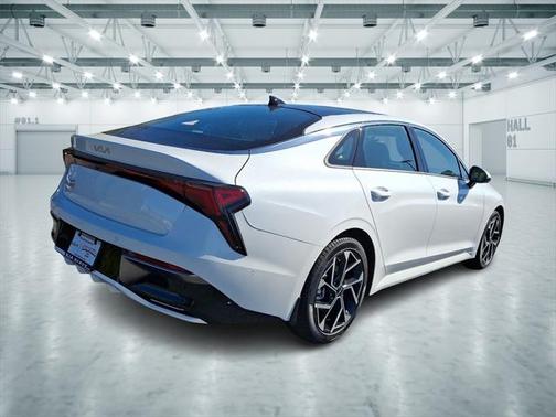 2025 Kia K5 EX