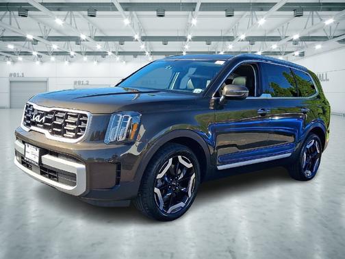 Dark Moss 2024 Kia Telluride S