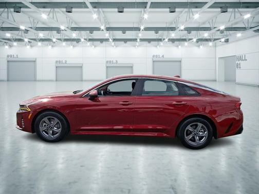 2022 Kia K5 LXS