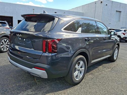 2025 Kia Sorento LX