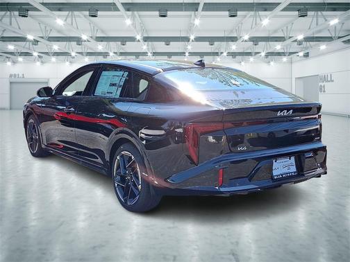 2025 Kia K4 GT-Line
