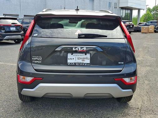 Interstellar Gray 2026 Kia Niro EX