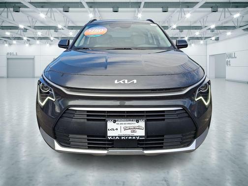 Interstellar Gray 2026 Kia Niro EX