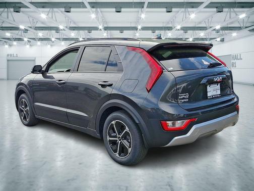 Interstellar Gray 2026 Kia Niro EX