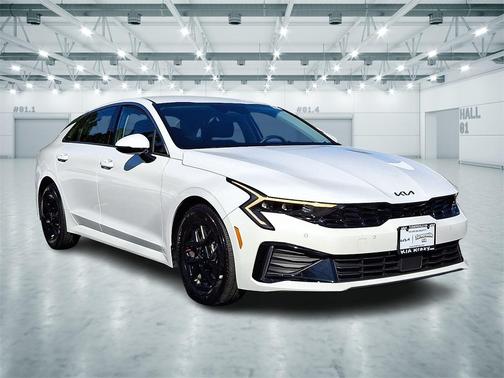 2025 Kia K5 LXS