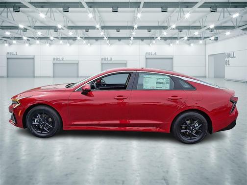 2025 Kia K5 LXS