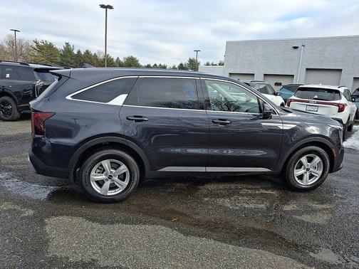 2026 Kia Sorento LX