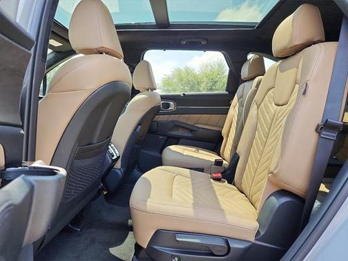 2025 Kia Sorento SX