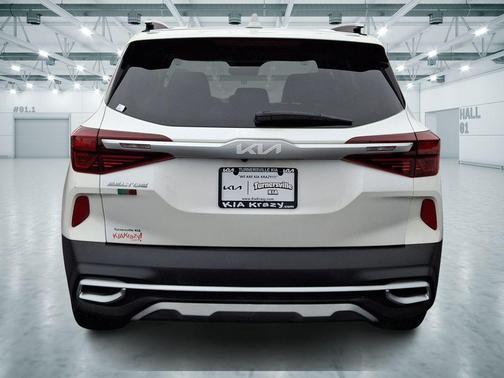 2022 Kia Seltos EX