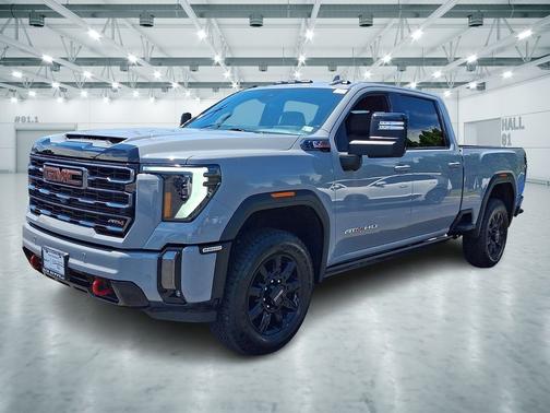 Thunderstorm Gray 2024 GMC Sierra 2500 AT4