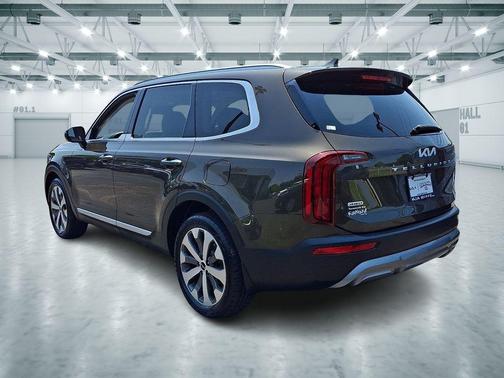 Dark Moss 2022 Kia Telluride S