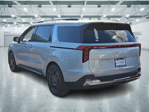 2026 Kia Carnival SX