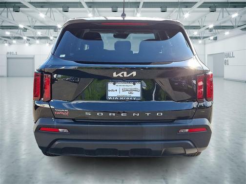 2022 Kia Sorento LX