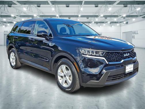 2022 Kia Sorento LX