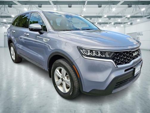 2022 Kia Sorento LX
